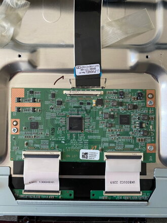 BN41-01678A Samsung UE32D5500RW použité náhradní díly