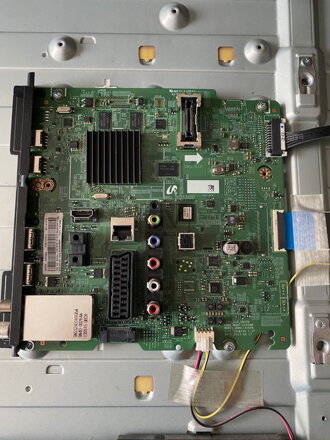 BN41-01958B Samsung UE40F5570SS použité náhradní díly