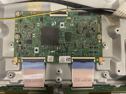 BN41-02229A Samsung UE40J6272SU použité náhradní díly