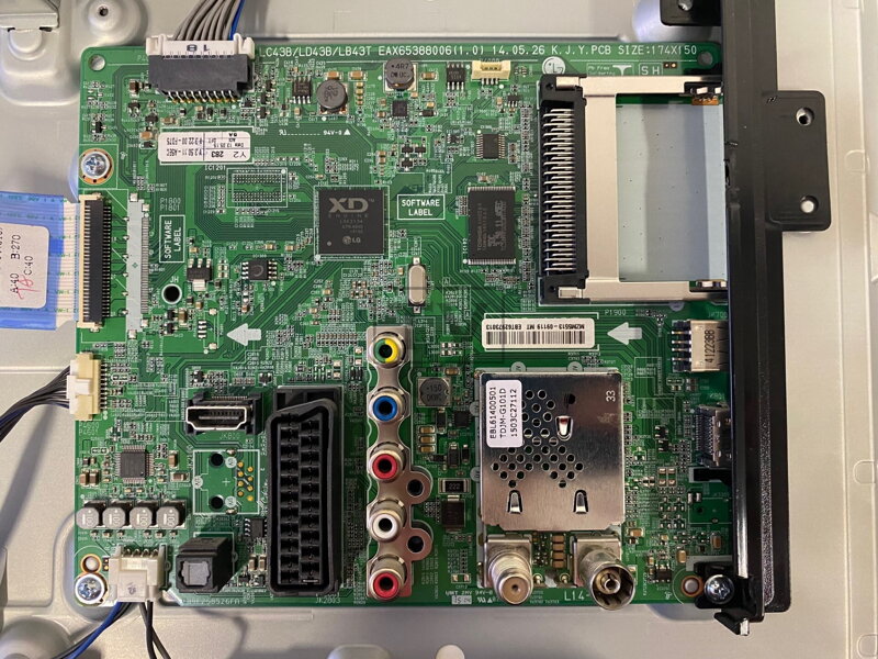 EAX65388006 (1.0) LG 32LB550U použité náhradní díly