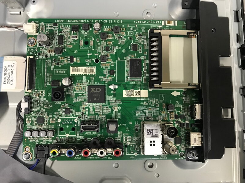 EAX67862002 (1.0) LG 32LK510BPLD použité náhradní díly
